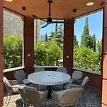 Апартаменты Luxury La Baia Торри-дель-Бенако