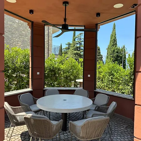 Apartment New Opening!! Luxury La Baia Torri Del Benaco